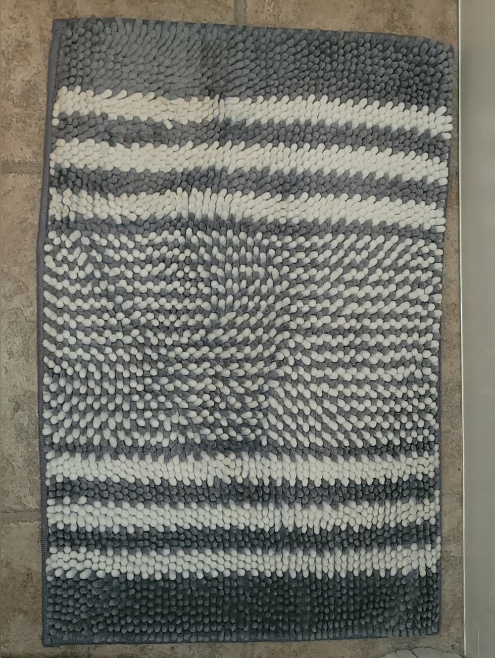 Chenille Bath Mat in Gray and White Stripes
